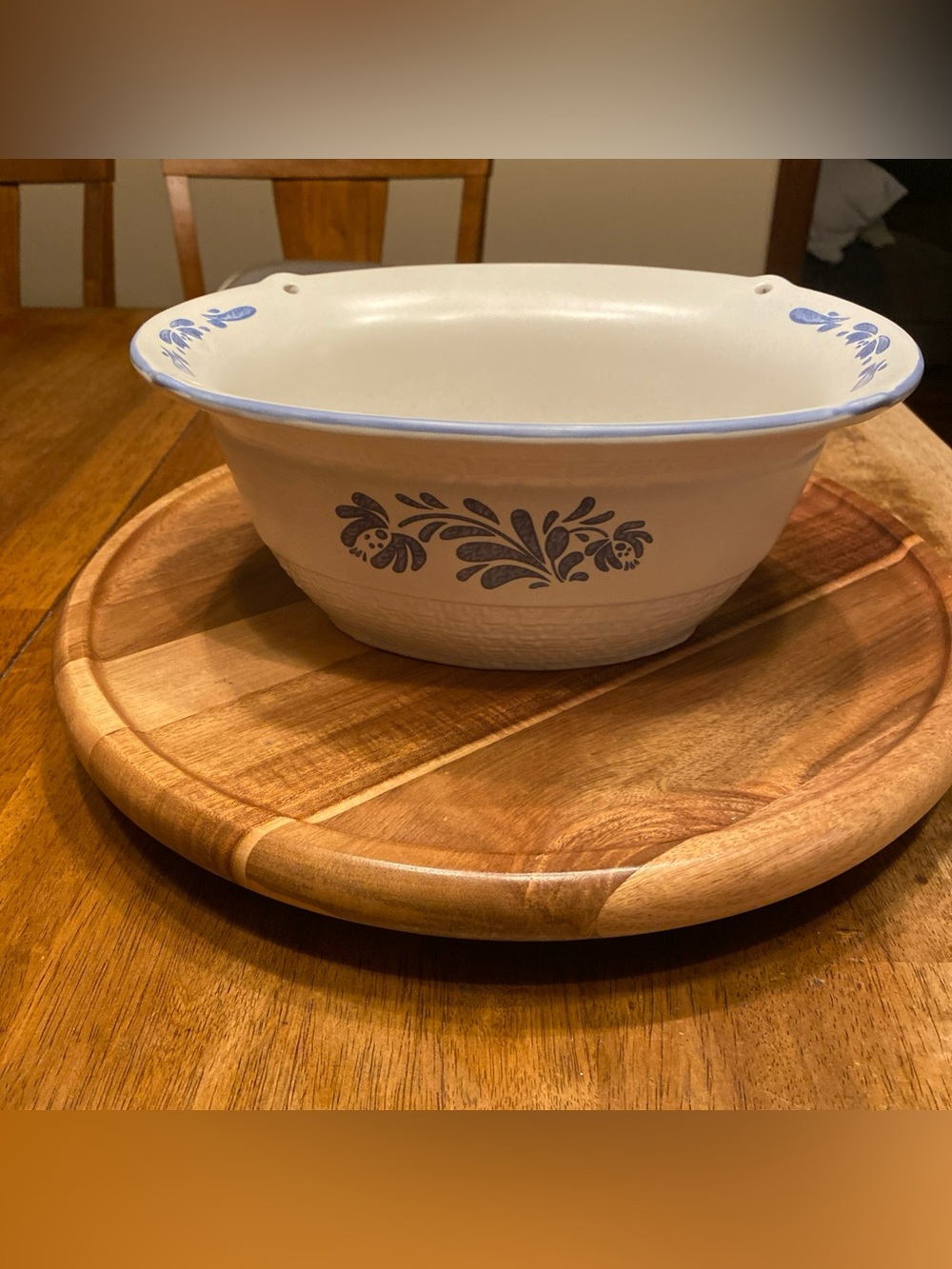 RARE Vintage Pfaltzgraff Yorktowne Large Oval Serving Bowl, 1.5 Qt 10”x8”x5”